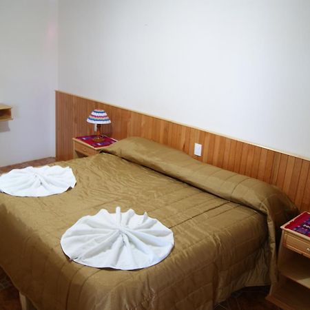 Hotel Posada Las Rosas Сан-Кристобаль-де-Ла-Касас Экстерьер фото