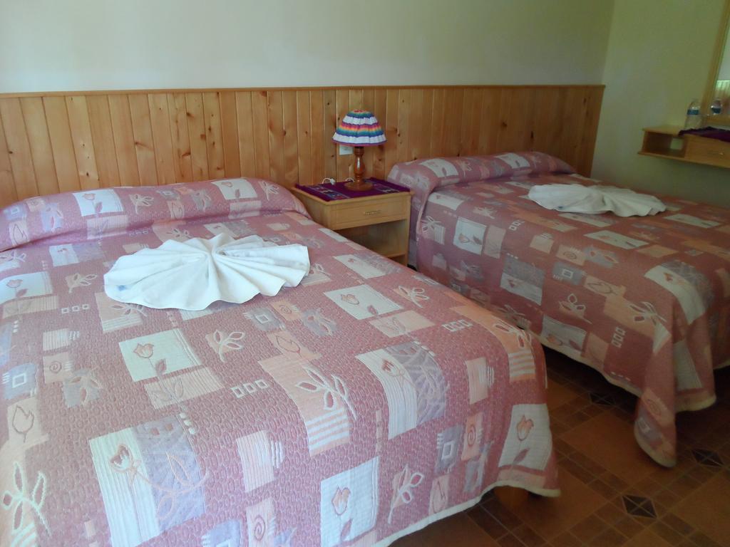 Hotel Posada Las Rosas Сан-Кристобаль-де-Ла-Касас Экстерьер фото