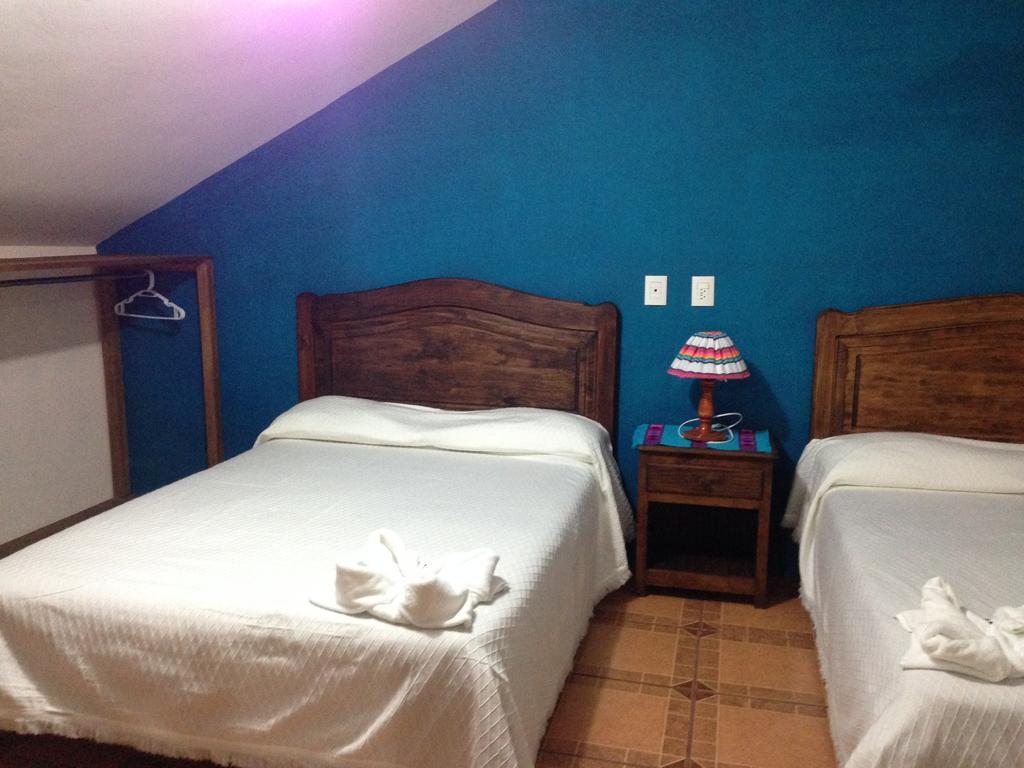 Hotel Posada Las Rosas Сан-Кристобаль-де-Ла-Касас Номер фото